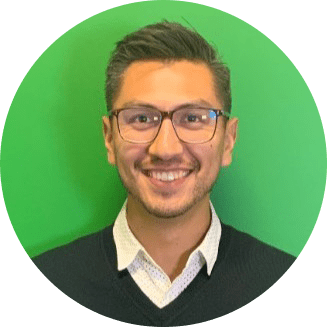 Headshot von Leo Martinez, Group Director, eCommerce/Paid Search, MediaCom