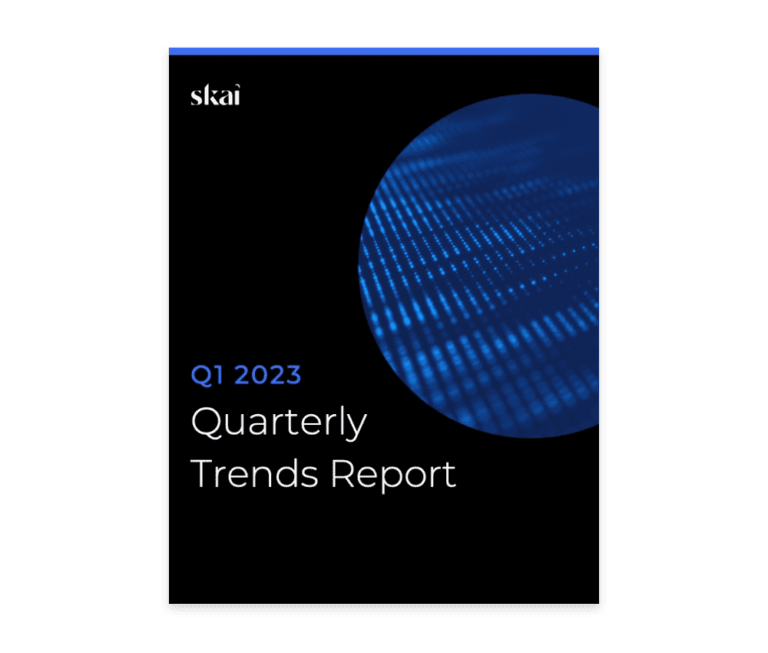 Couverture d'un rapport intitulé « Rapport trimestriel sur les tendances du premier trimestre 2023 » publié par Skai, présentant un motif numérique circulaire bleu sur fond noir.