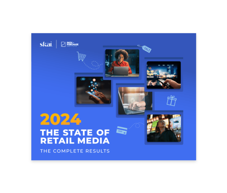 Une illustration bleue intitulée « 2024 : L'état des lieux du retail media : résultats complets » met en avant le retail media en 2024, avec des images de personnes utilisant des technologies, faisant leurs achats, ainsi que des icônes numériques telles qu'une carte de crédit et un panier.