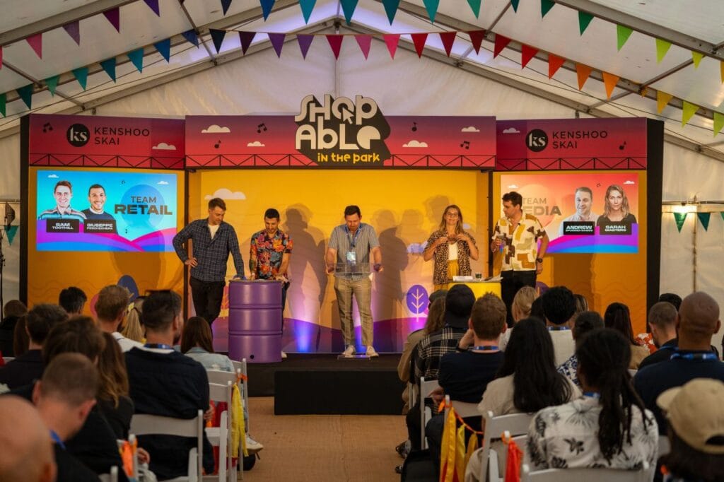 Skai auf der Bühne bei der Skai in the Park 2025“-Debatte zum Thema Retail Media
