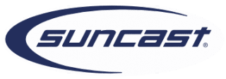 Logo pour Suncast représentant le nom de la marque en lettres minuscules bleues et grasses à l'intérieur d'un ovale, avec une ligne courbe bleue sur le côté gauche, idéal pour une étude de cas sur les médias dans le commerce de détail.